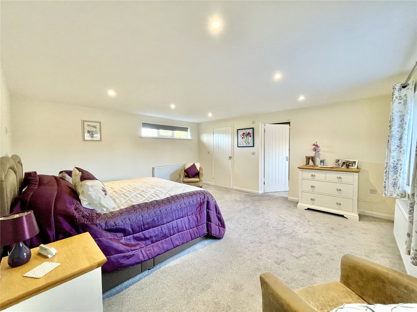 Glengarry Way, Friars Cliff, Christchurch, Dorset, BH23 4EH Mitchells