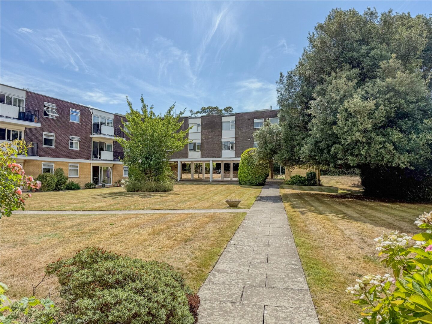 High Pines, St Georges Close