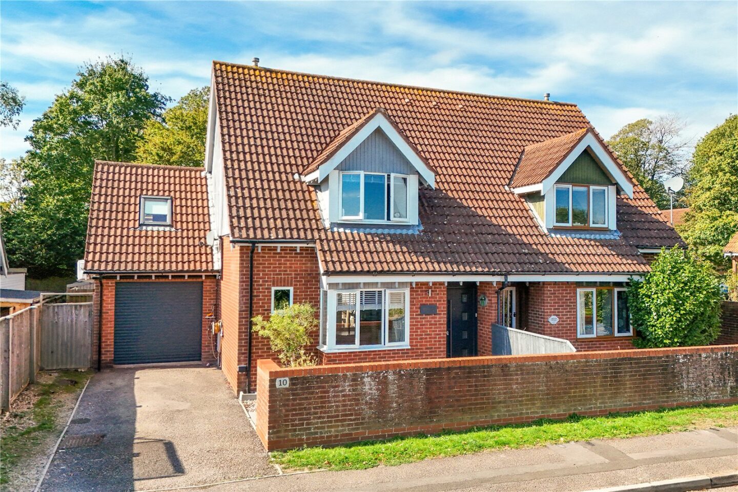 Turners Farm Crescent, Hordle, Lymington, Hampshire, SO41 0GZ