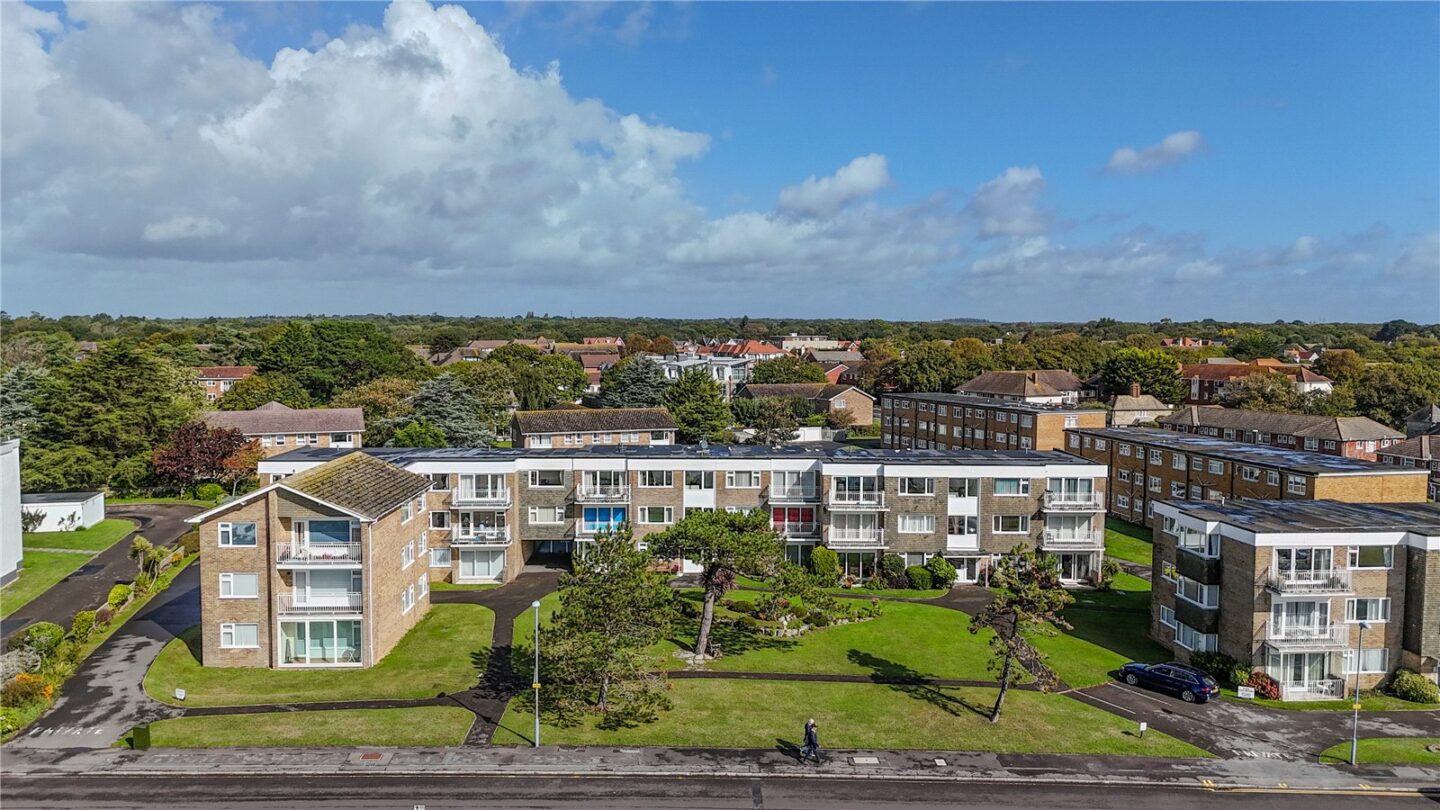 Wharncliffe Road, Highcliffe