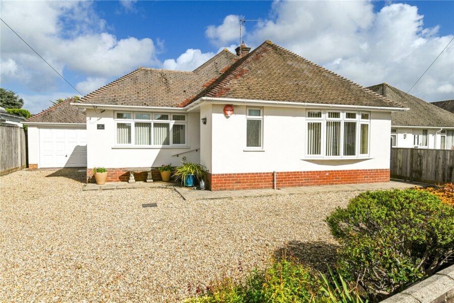 Greenacre, Barton on Sea, New Milton, Hampshire, BH25 7BS