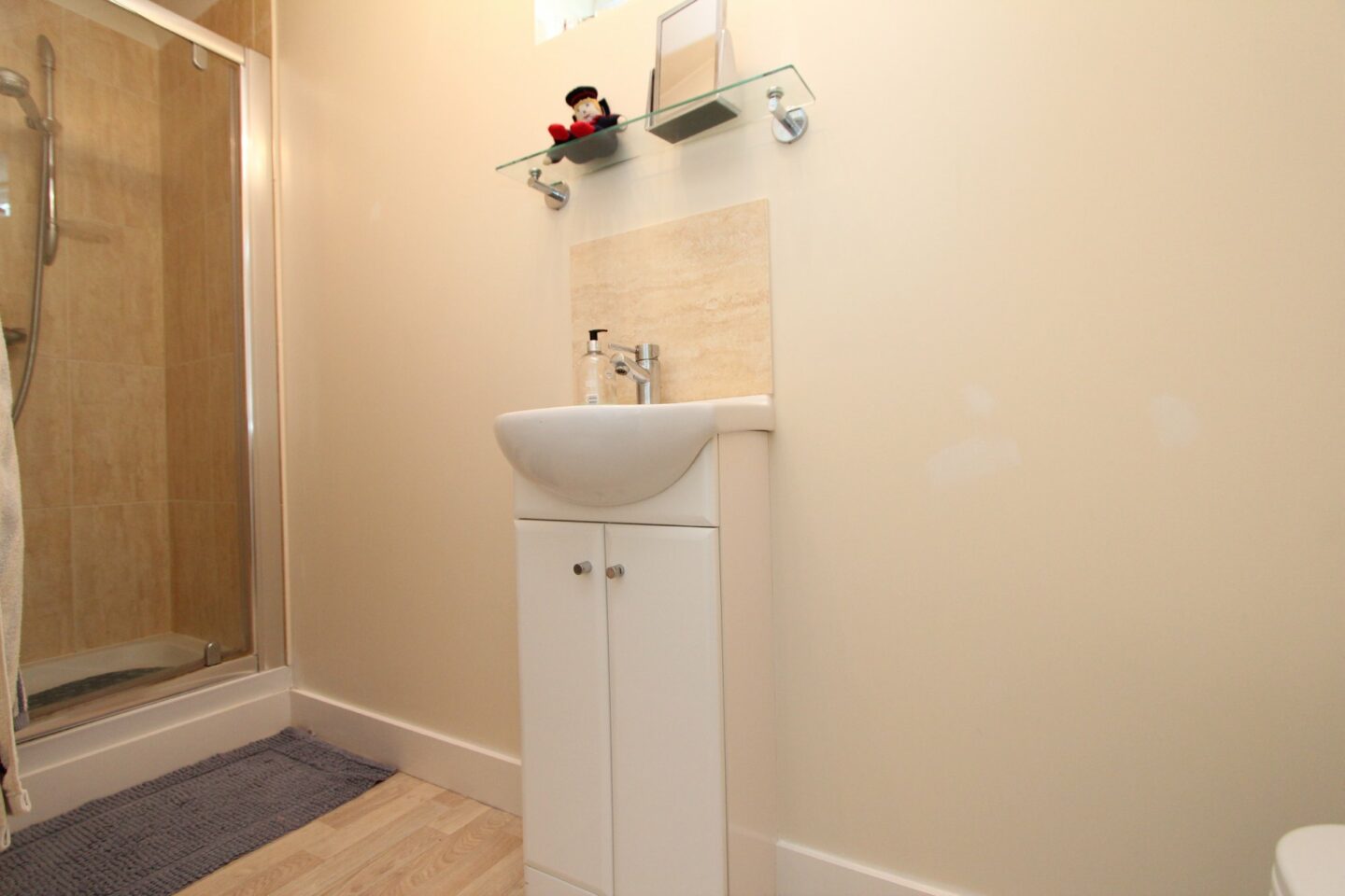 HCE180064_14.jpg