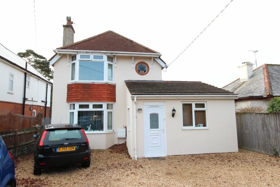 Ringwood Road, Walkford, Christchurch, Dorset, BH23 5RF