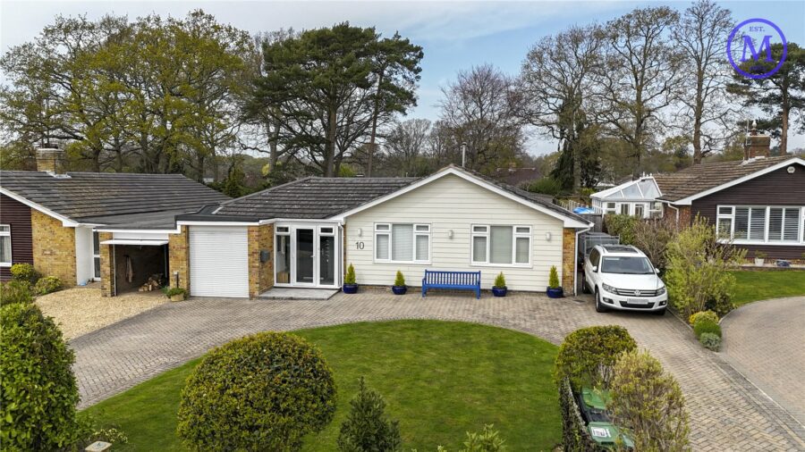Shepherd Close, Highcliffe On Sea, Christchurch, Dorset, BH23 5PF