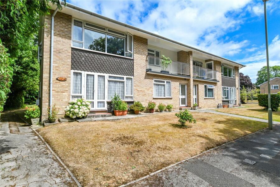 Violet Lane, New Milton, Hampshire, BH25 5SR