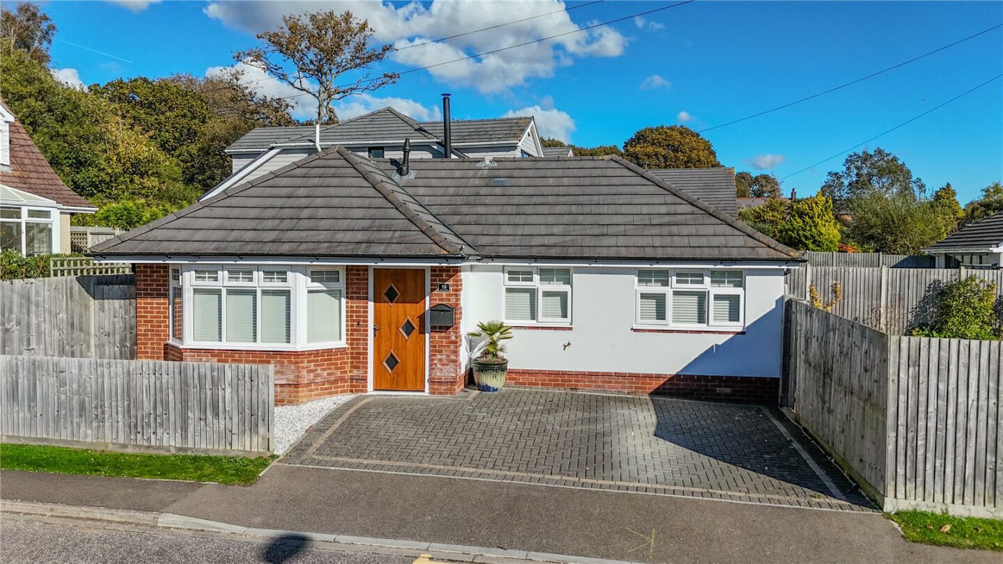 Seaton Road, Highcliffe On Sea