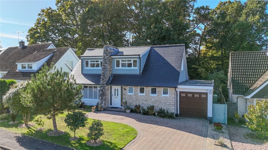 Knightwood Close, Highcliffe On Sea, Christchurch, Dorset, BH23 4NE