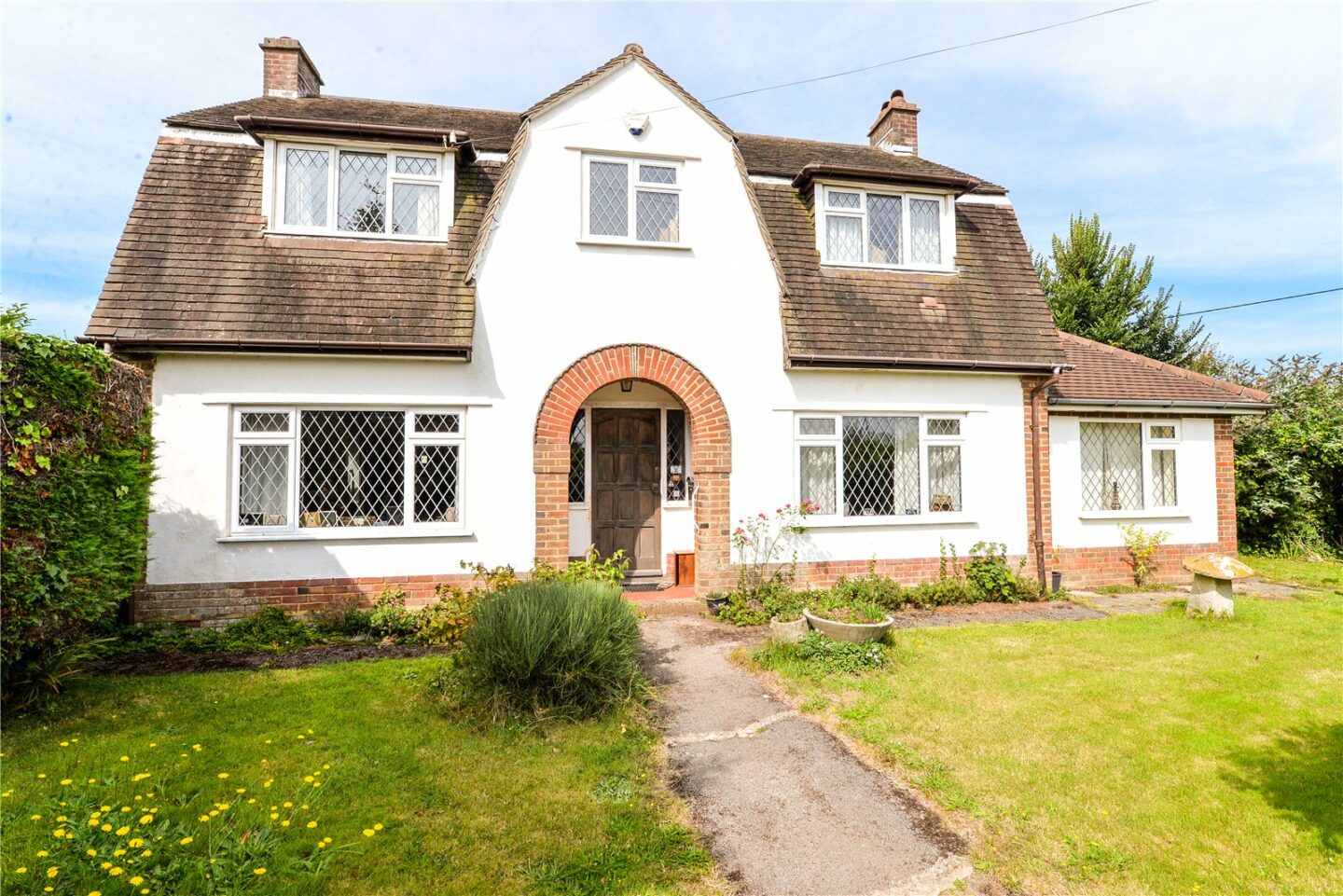 Christchurch Bay Road, Barton on Sea, New Milton, Hampshire, BH25 7NU