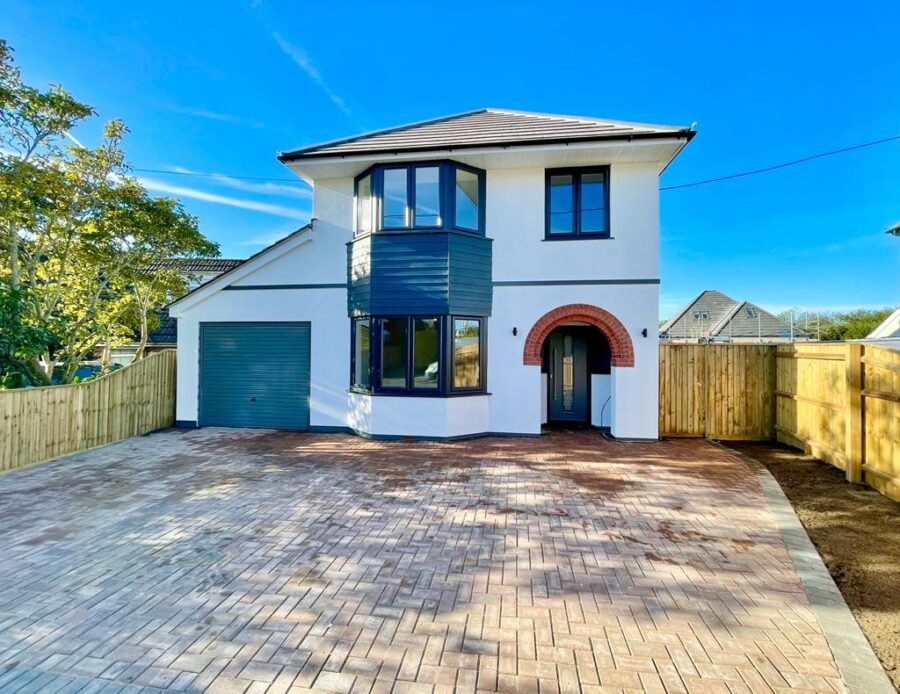 Solent Road, Walkford, Christchurch, Dorset, BH23 5PZ