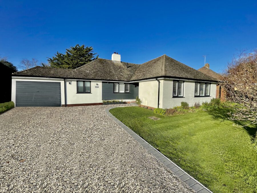 Braemar Drive, Highcliffe On Sea, Christchurc, Dorset, BH23 5NT