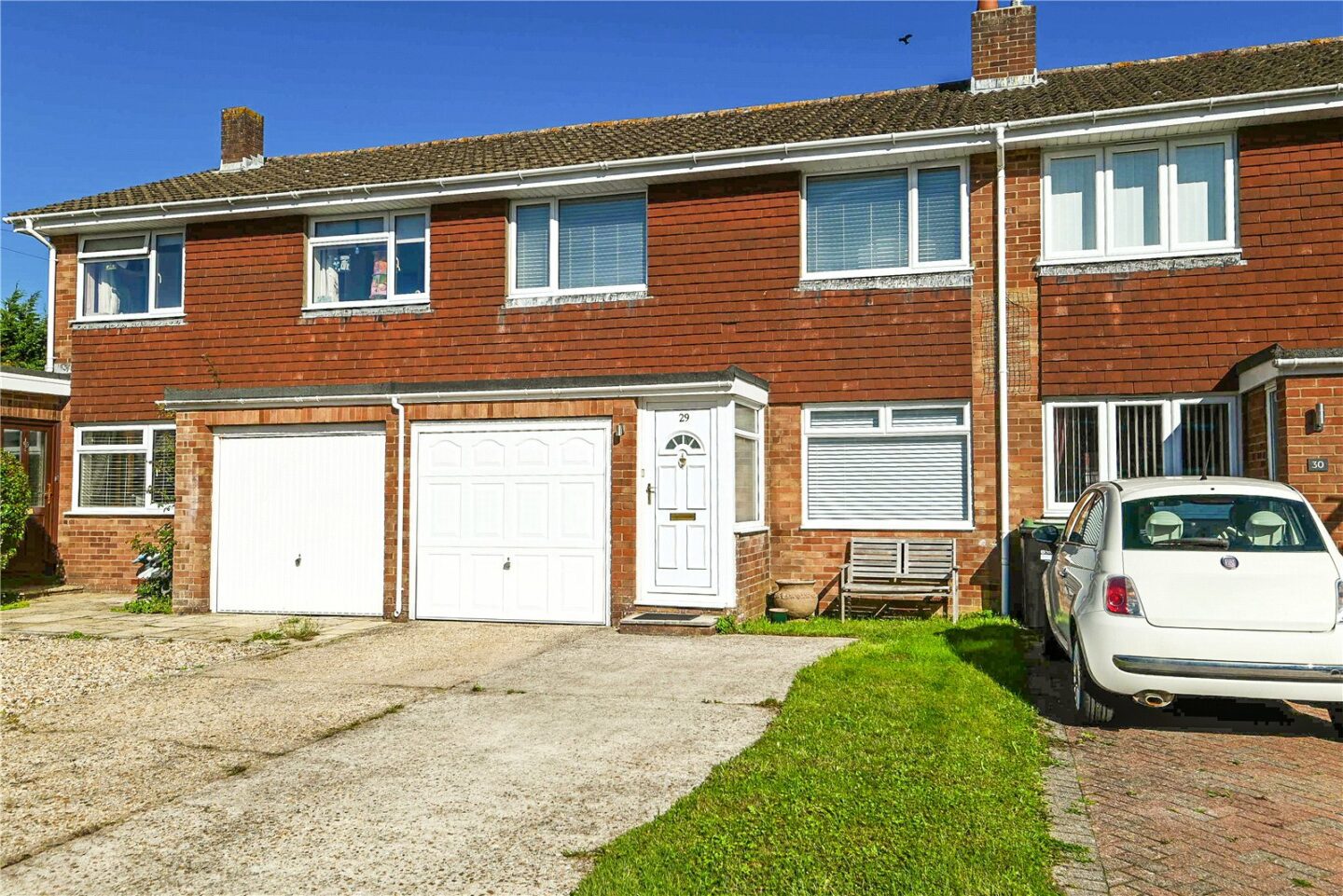 Larch Close, Hordle, Lymington, Hampshire, SO41 0GX