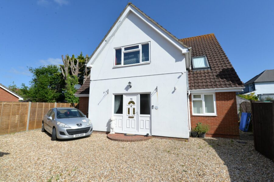 Peckham Avenue, New Milton, Hampshire, BH25 6SL