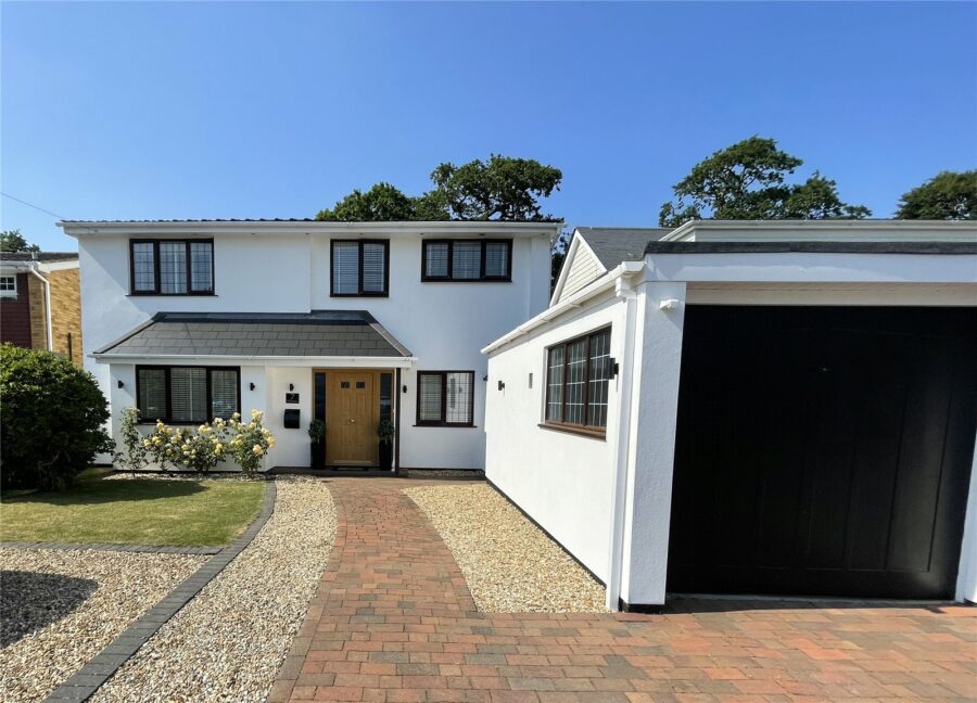 Beacon Drive, Highcliffe on Sea, Christchurch, Dorset, BH23 5DH