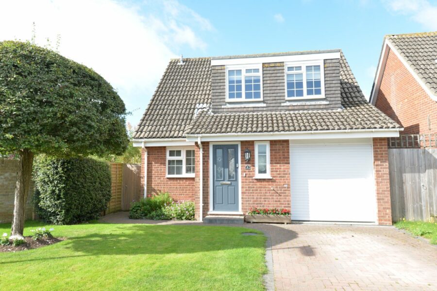 The Martells, Barton on Sea, New Milton, Hampshire, BH25 7BG