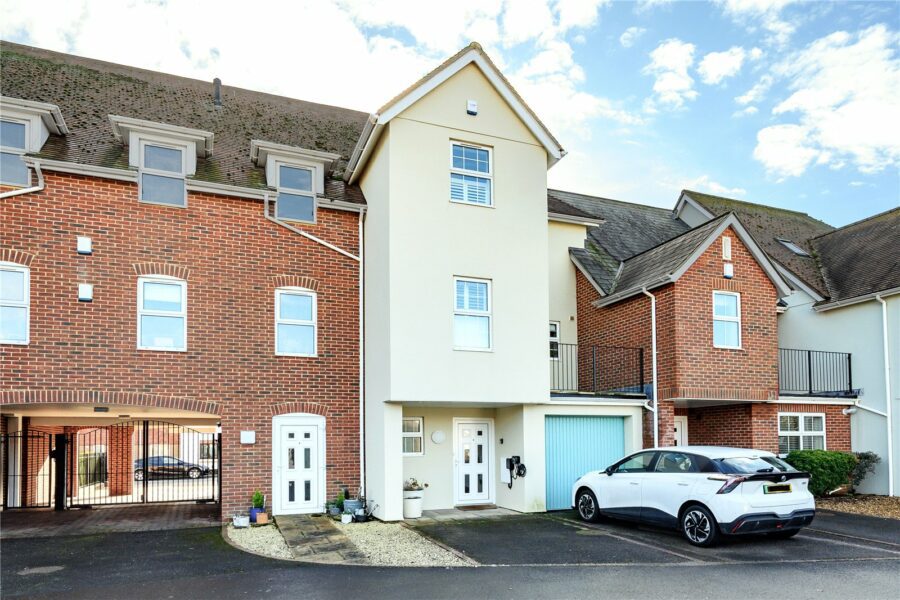 Mudeford, Mudeford, Christchurch, Dorset, BH23 4AX