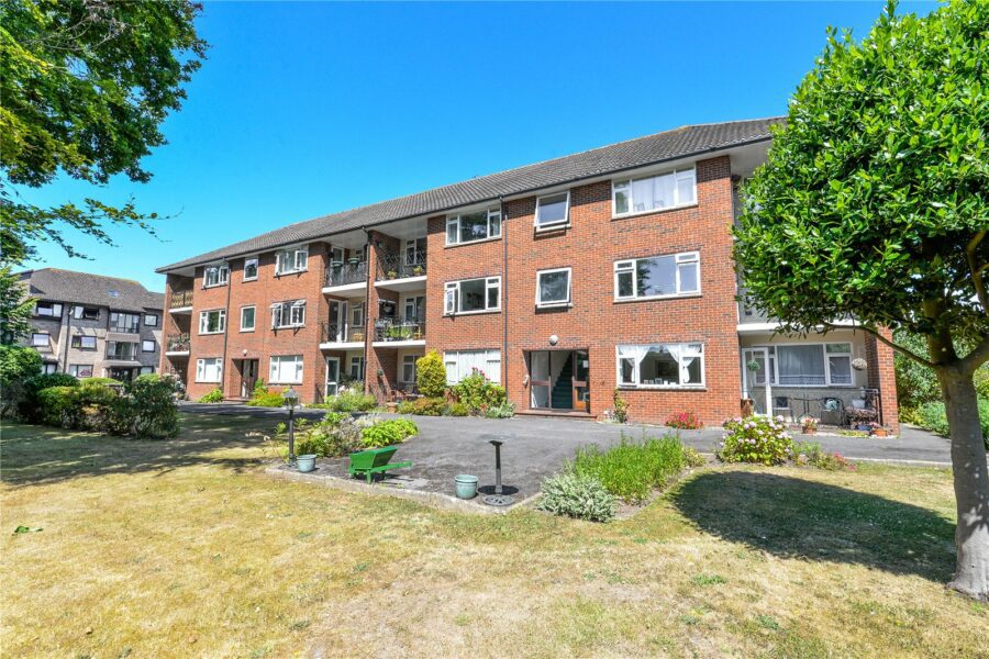Spencer Court, Spencer Road, New Milton, Hampshire, BH25 6DD