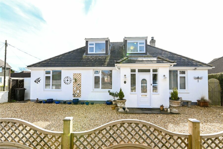 Heath Road, Hordle, Lymington, Hampshire, SO41 0GG