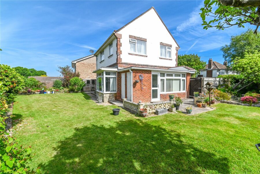 Marley Close, New Milton, Hampshire, BH25 5LL