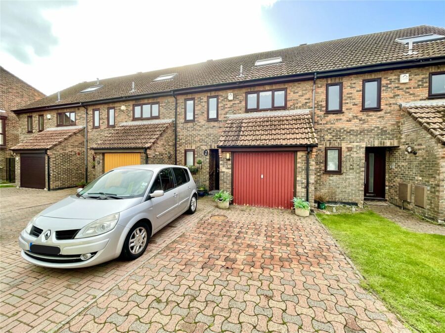 Gladstone Close, Stanpit, Christchurch, Dorset, BH23 3TL