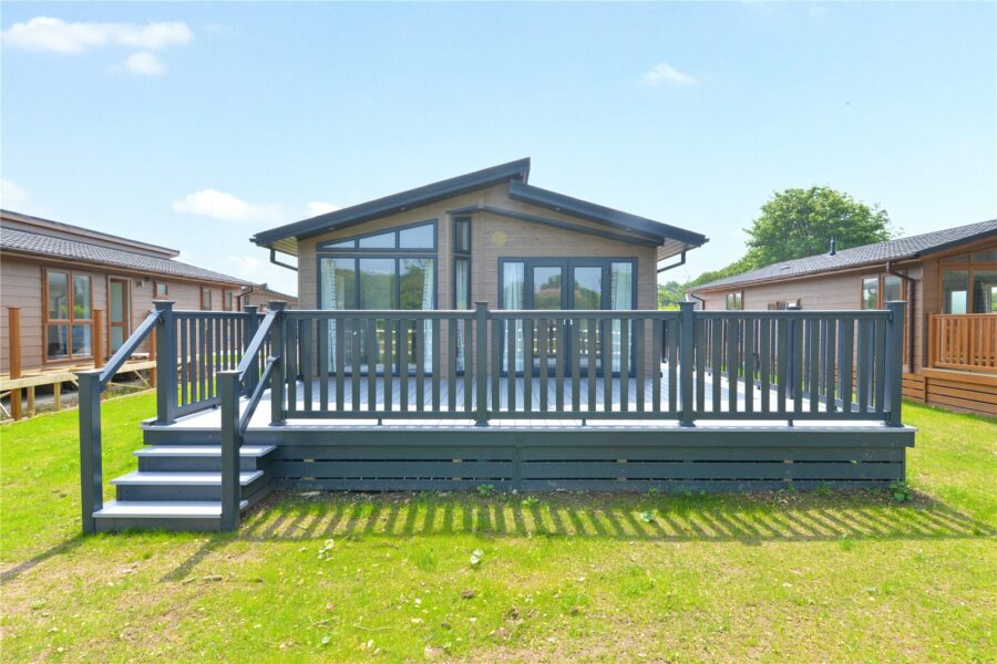 Alderney Park, Barton On Sea, New Milton, BH25 5PN