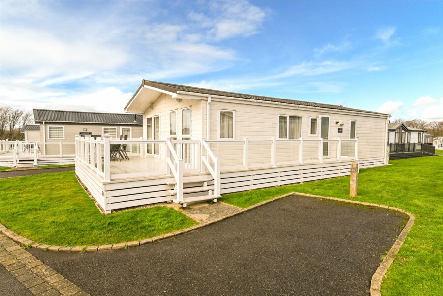 Chewton Meadow, Hoburne Naish Holiday Park, Barton on Sea, Hampshire, BH25 7RA
