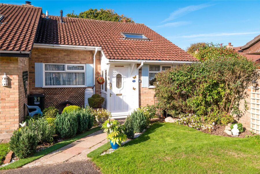 Ashdown Walk, New Milton, Hampshire, BH25 6TX