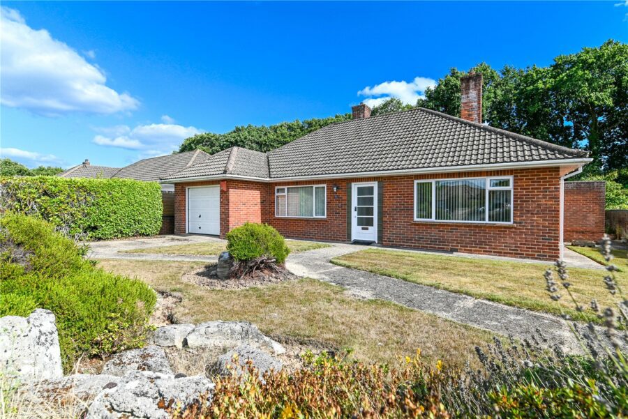 Orchard Grove, New Milton, Hampshire, BH25 6NZ