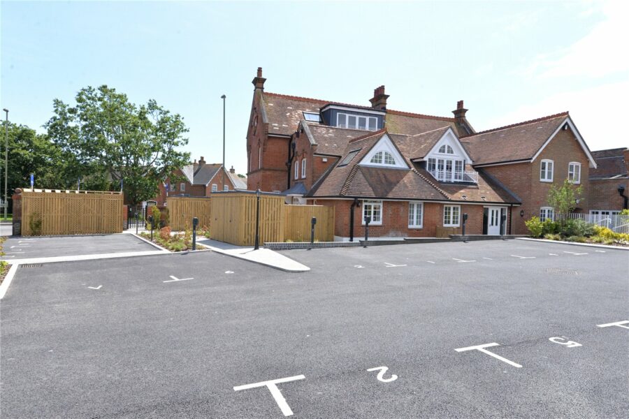 The George, Christchurch Road, New Milton, Hampshire, BH25 6QJ