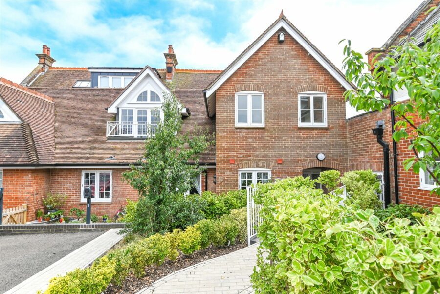 The George, Christchurch Road, New Milton, Hampshire, BH25 6QJ