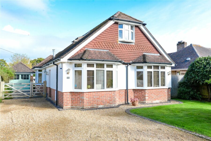 Fernhill Road, New Milton, Hampshire, BH25 5JZ