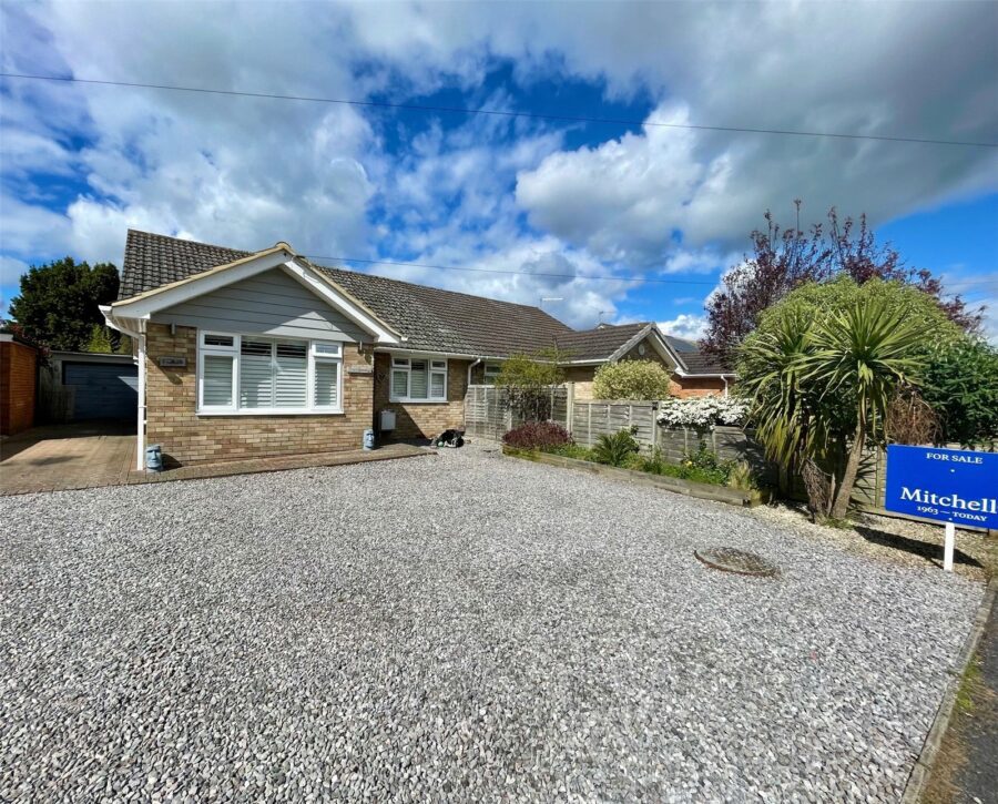 Clive Road, Highcliffe On Sea, Christchurch, Dorset, BH23 4NY