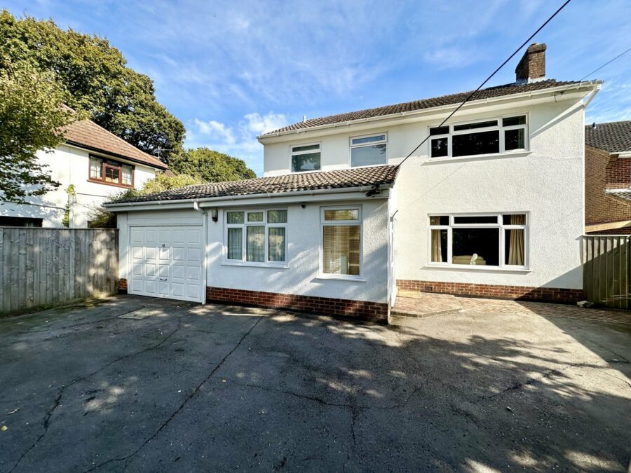 Ringwood Road, Walkford, Christchurch, Dorset, BH23 5RB