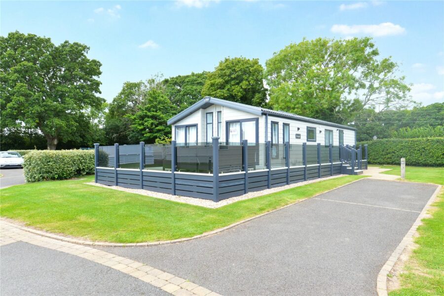 Aspen, Bashley Park, New Milton, Hampshire, BH25 5QR