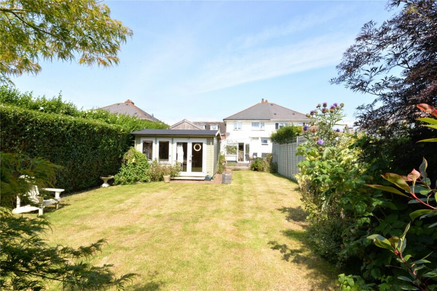 Manor Road, New Milton, Hampshire, BH25 5ED