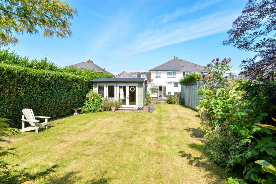 Manor Road, New Milton, Hampshire, BH25 5ED