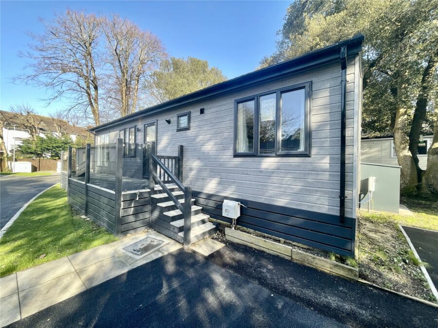Sandhills Holiday Park, Avon Beach, Mudeford, Christchurch, BH23 4AL