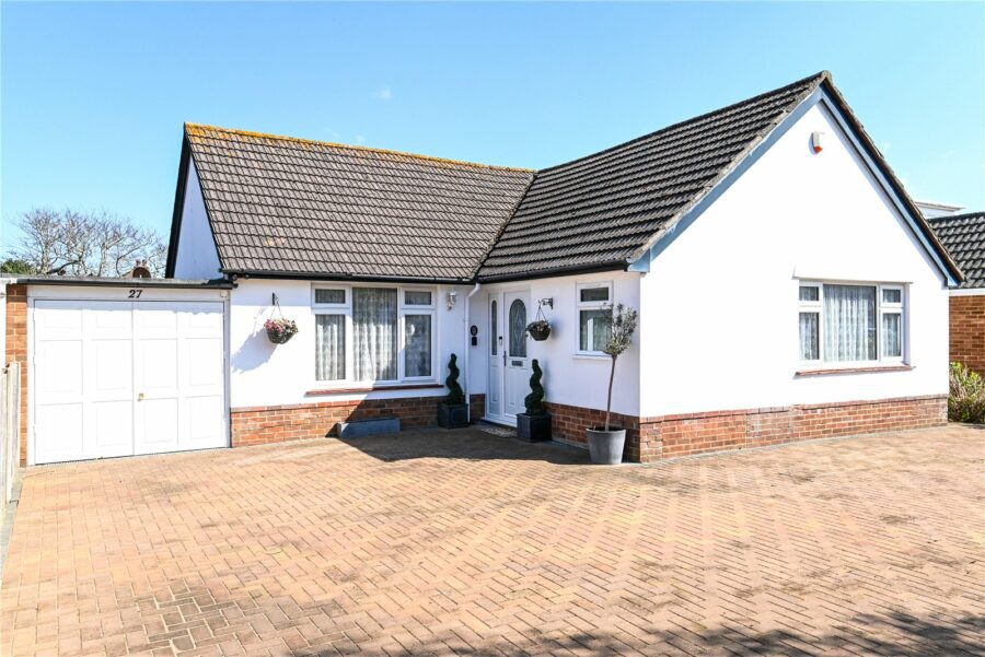 Western Avenue, Barton on Sea, New Milton, Hampshire, BH25 7PY