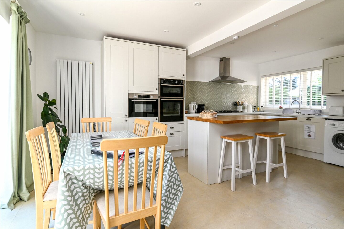 NWM240164_19.jpg