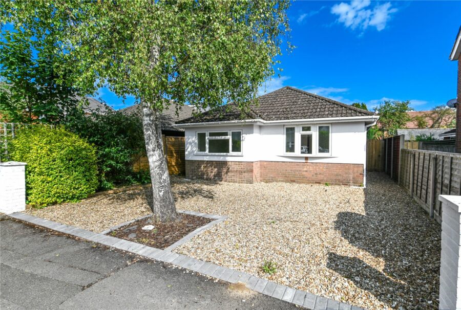 Compton Road, New Milton, Hampshire, BH25 6EQ