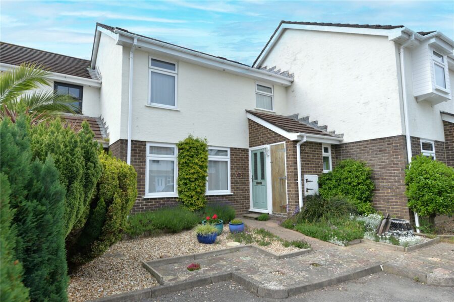 Brownsea Close, New Milton, Hampshire, BH25 5UG