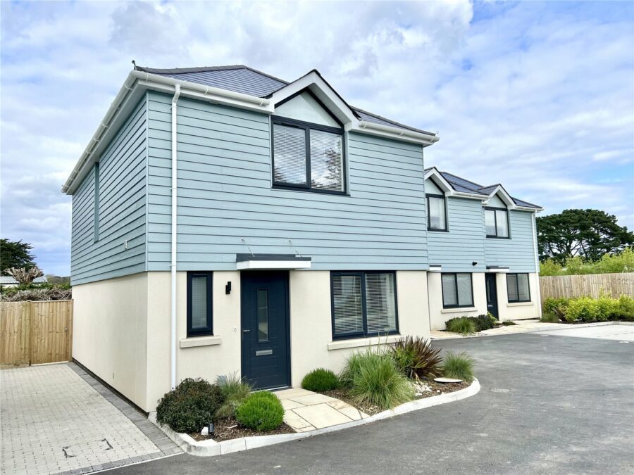 Bure Brook Mews, Highcliffe On Sea, Christchurch, Dorset, BH23 4HQ