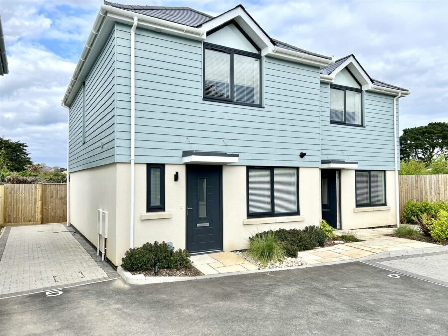 Bure Brook Mews, Highcliffe On Sea, Christchurch, Dorset, BH23 4HQ