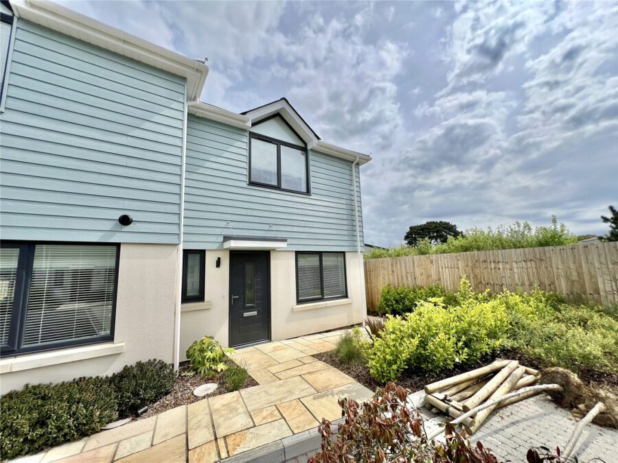 Bure Brook Mews, Highcliffe On Sea, Christchurch, Dorset, BH23 4HQ