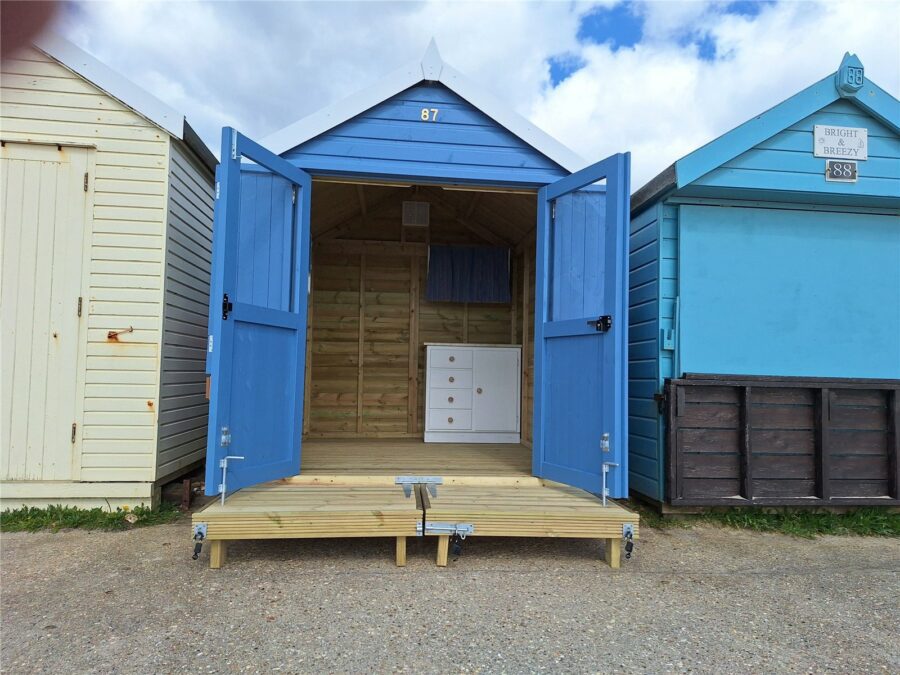 Beach Hut 87, Friars Cliff, Christchurch, Dorset, BH23 4DY