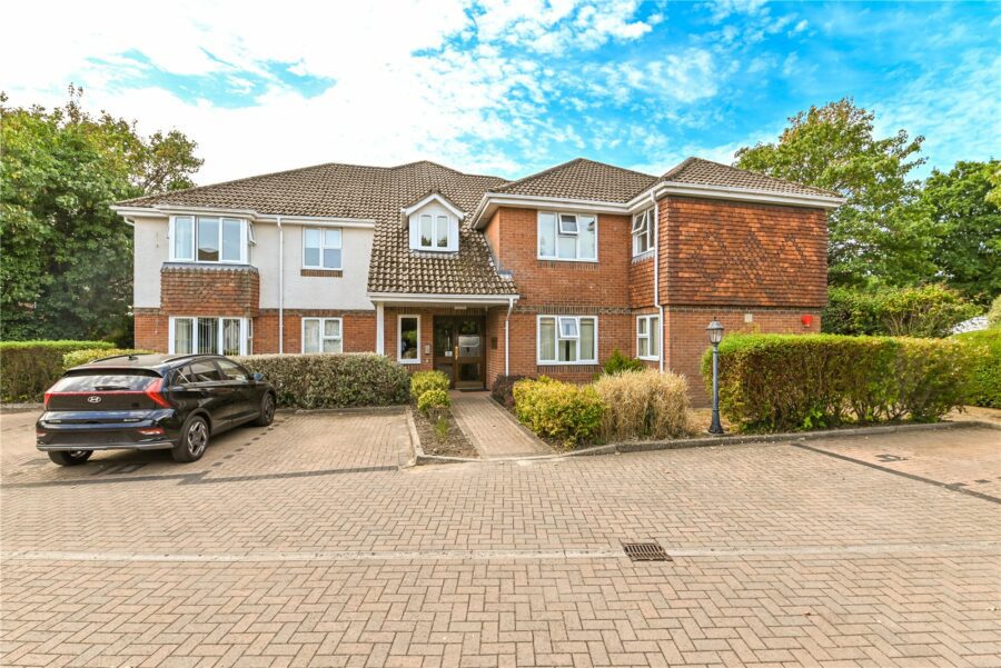 Eleanor Court, Caslake Close, New Milton, Hampshire, BH25 6QD