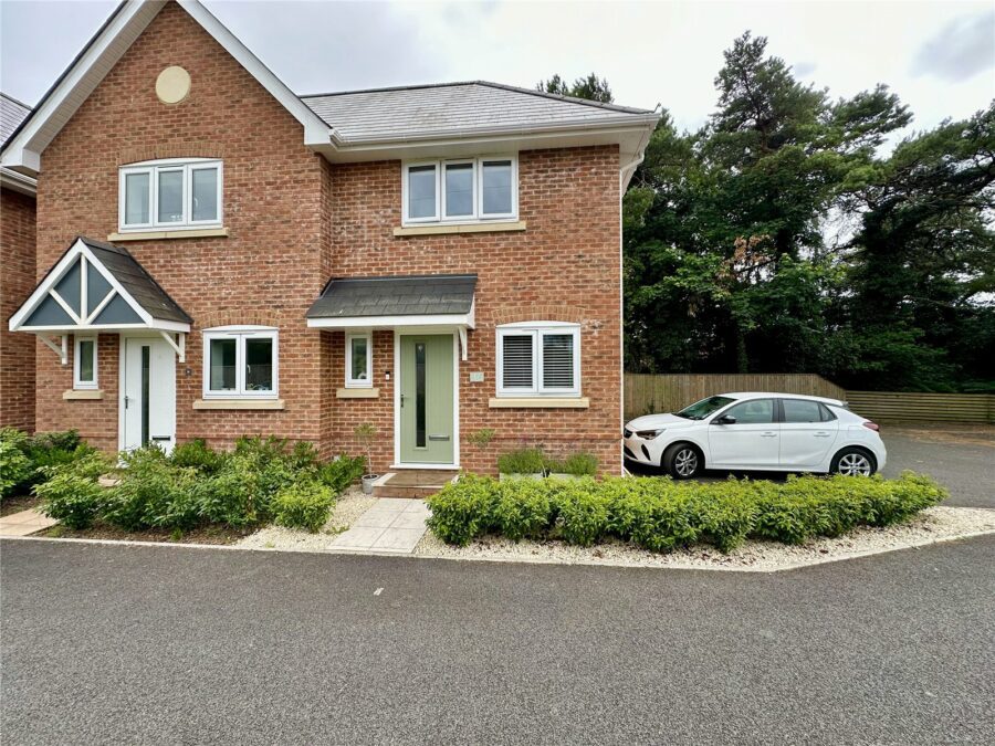 Station Road, Hinton, Christchurch, Dorset, BH23 7DL