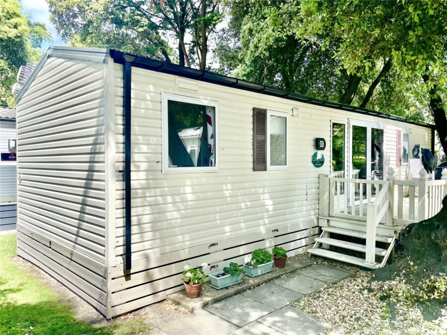 Sandhills Holiday Park, Mudeford, Christchurch, Dorset, BH23 4AL