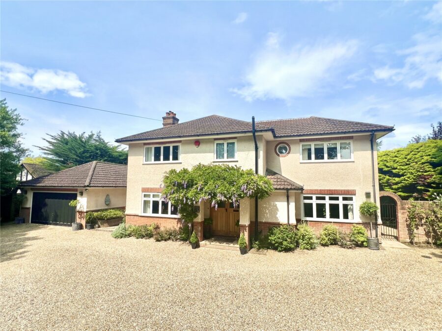 Chewton Farm Road, Walkford, Christchurch, Dorset, BH23 5QN