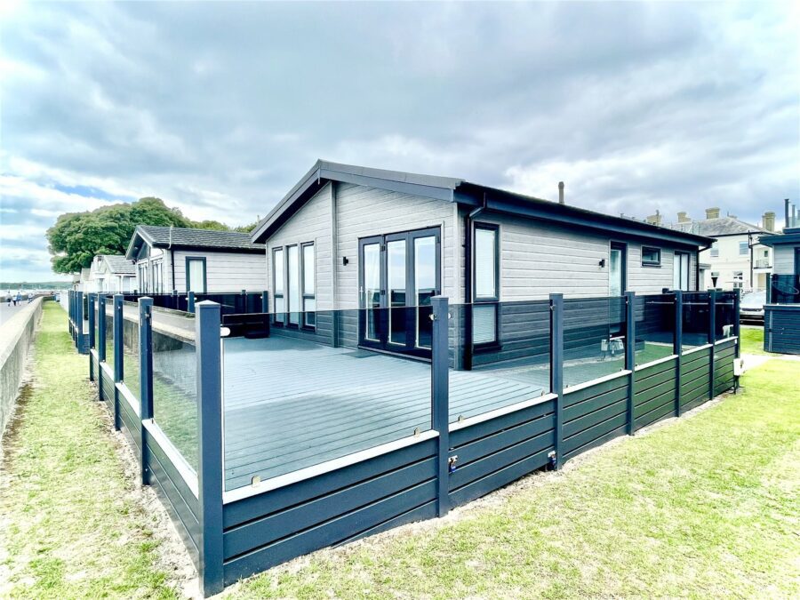 Sandhills Holiday Park, Mudeford, Christchurch, Dorset, BH23 4AL