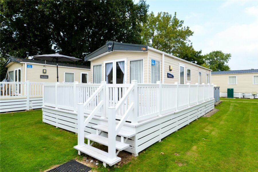 Rowan, Hoburne Bashley Holiday Park, New Milton, Hampshire, BH25 5QR